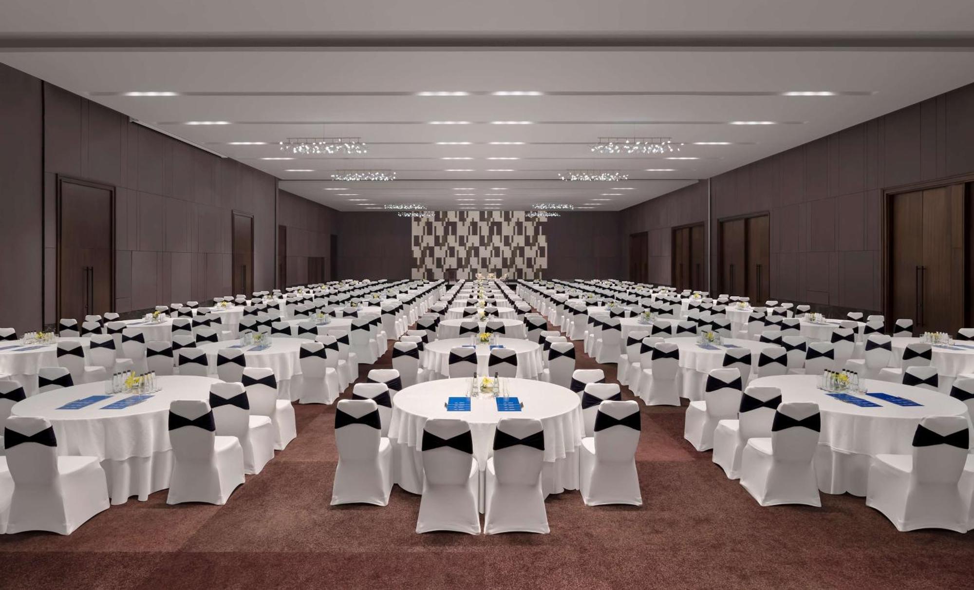 Hilton Garden Inn Bengaluru Embassy Manyata Business Park Esterno foto