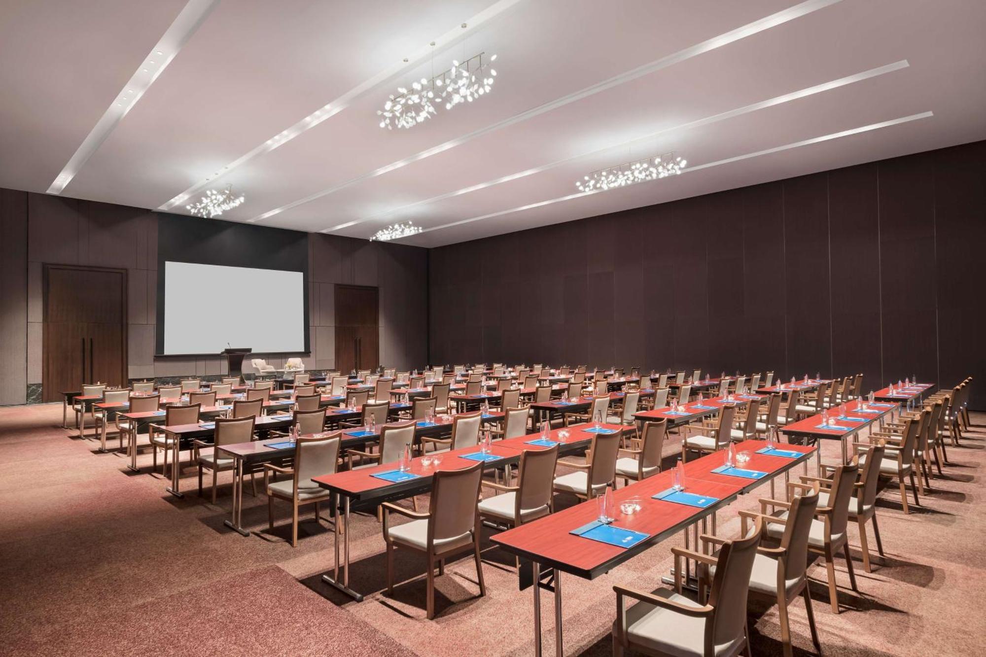 Hilton Garden Inn Bengaluru Embassy Manyata Business Park Esterno foto