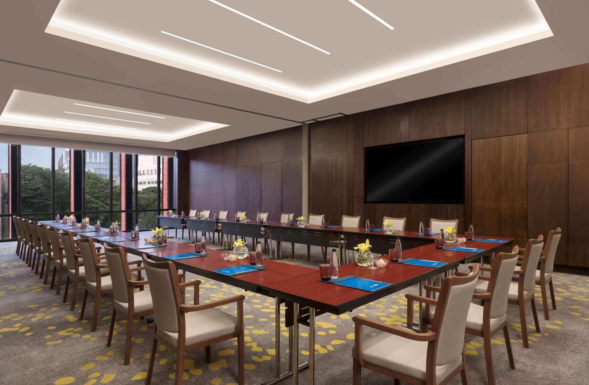 Hilton Garden Inn Bengaluru Embassy Manyata Business Park Esterno foto